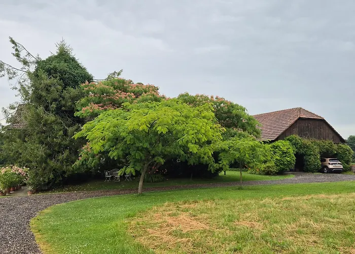 Lägenhet Apartma Zupelefski Raj *